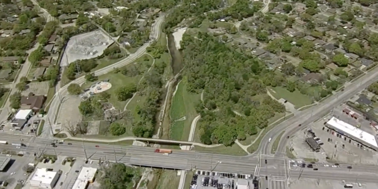 달라스 인근 갈랜드 한 공원에서 수제 폭발물 발견